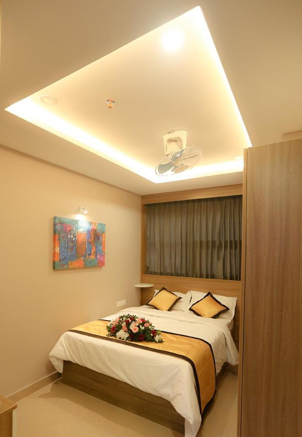 Hotel Emirates Kannangad Dış mekan fotoğraf