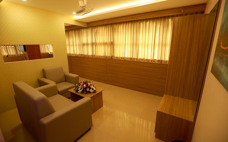 Hotel Emirates Kannangad Dış mekan fotoğraf
