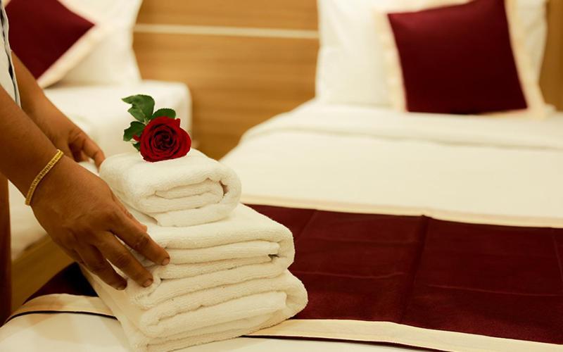 Hotel Emirates Kannangad Dış mekan fotoğraf